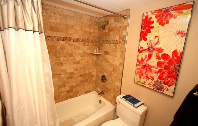 2 beds, 2 baths, 1,050 sqft, $4,150, Unit 510