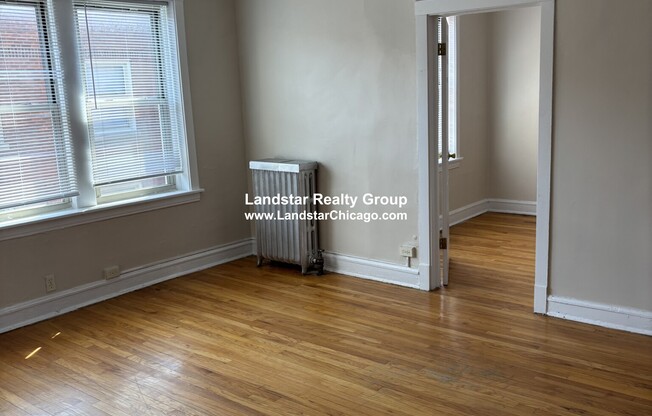 2350 W Touhy