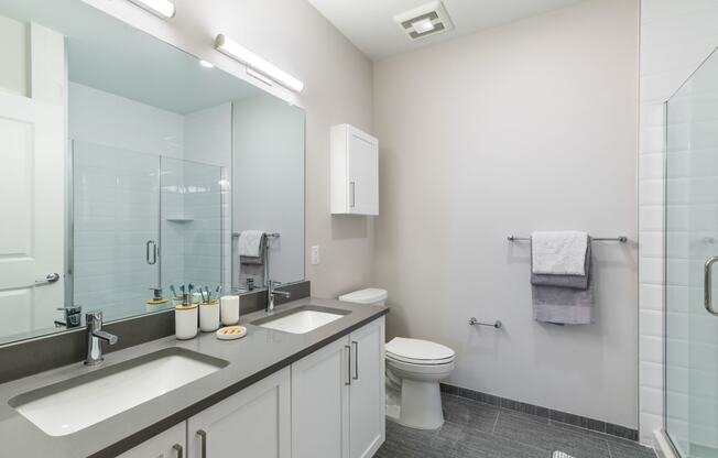 Luxurious Bathroom at Station Bay, South Amboy