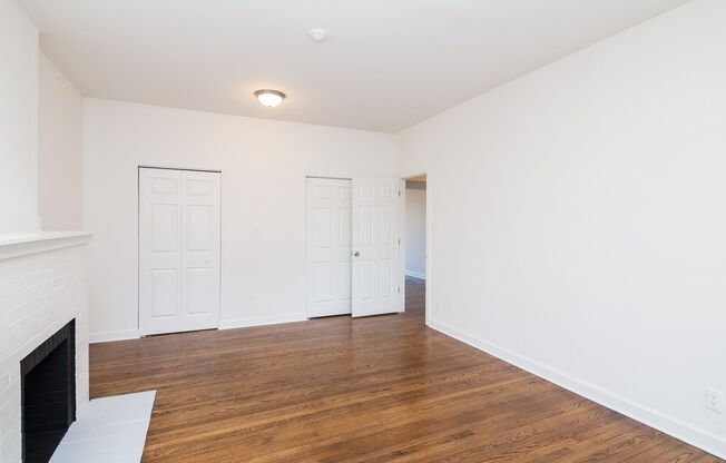 3 beds, 2 baths, 1,250 sqft, $2,700, Unit 6573-3