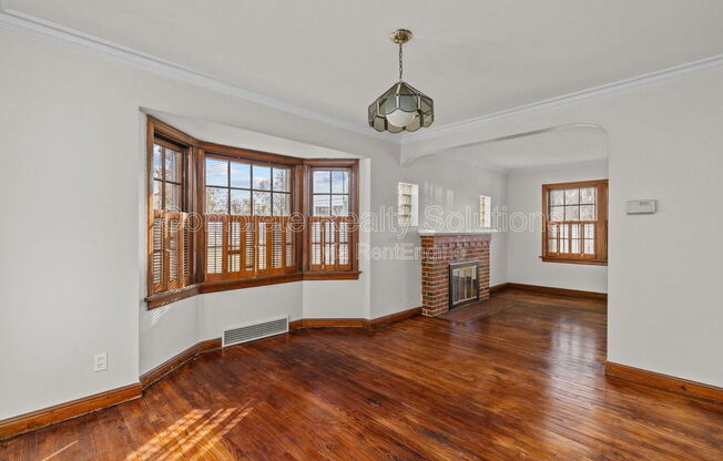 1150 N FLORISSANT RD