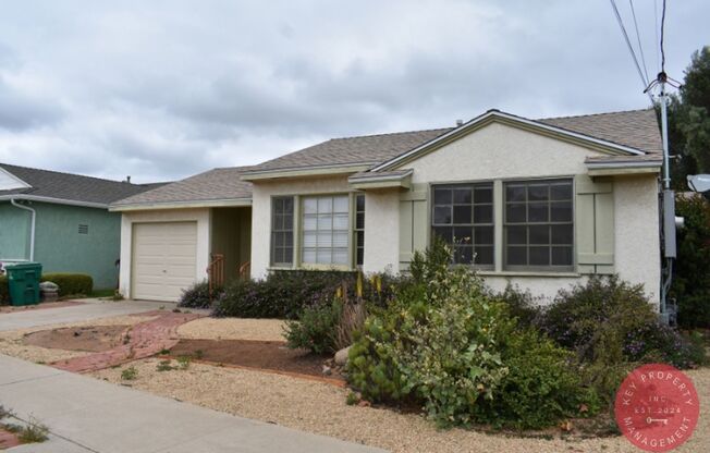 Grantville, Charming 4-Bedroom Home with Stunning Views