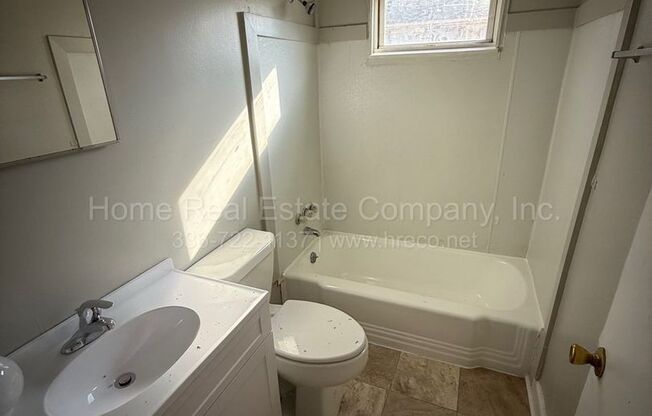 1443 Clark Avenue Apt B