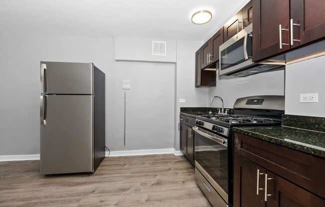 1 bed, 1 bath, 450 sqft, $1,145, Unit 7200 - 106