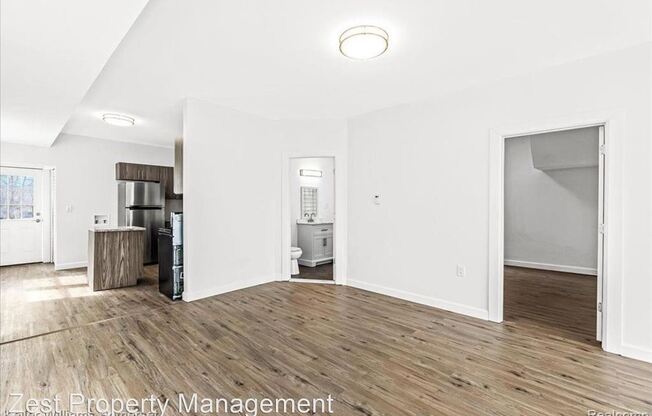 6091 Vermont Unit B