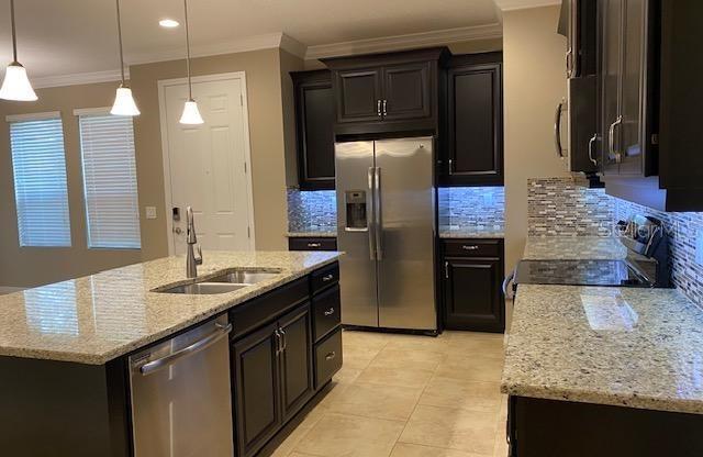 572 MERRY BRK CIR