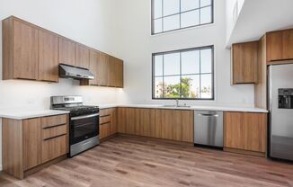 Studio, 2 baths, 1,175 sqft, $3,750, Unit 304