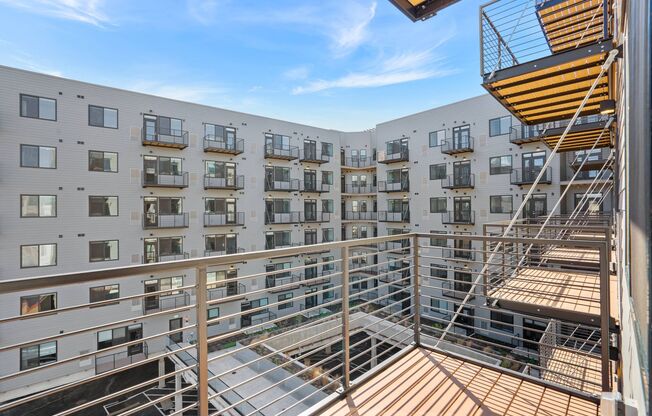 1 bed, 1 bath, 614 sqft, $2,660, Unit 632