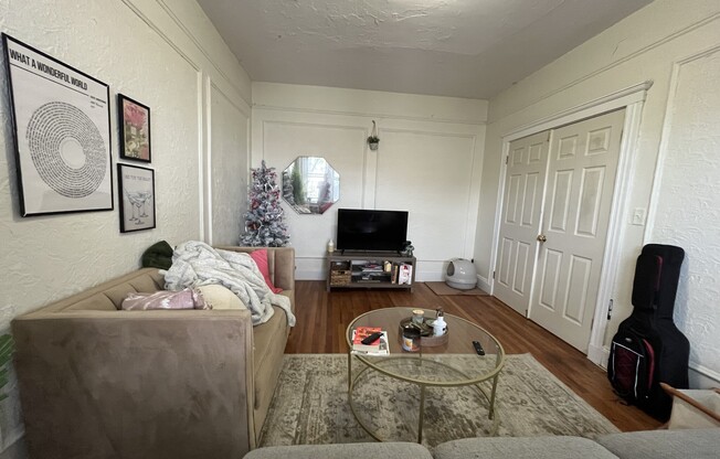 1687 Commonwealth Ave 1