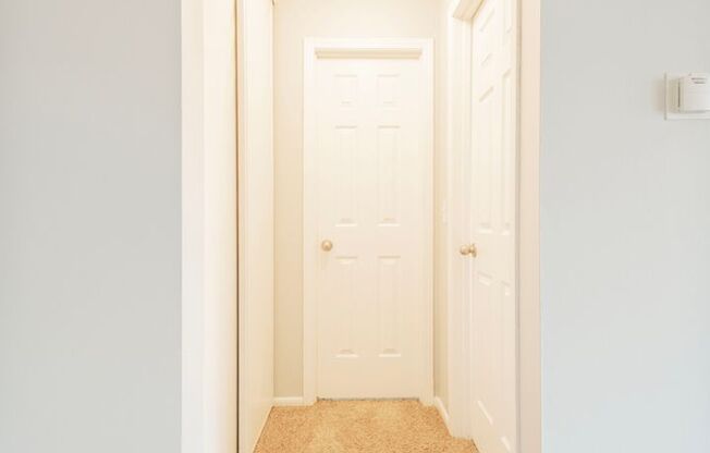 1 bed, 1 bath, 700 sqft, $1,160, Unit 143