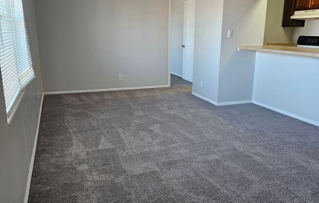 1 bed, 1 bath, 612 sqft, $685, Unit 4965 Sycamore