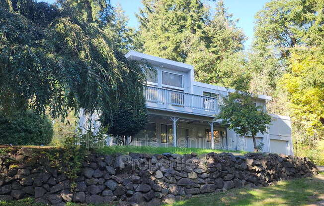 5691 KITSAP WAY