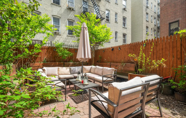 475 W 146 ST