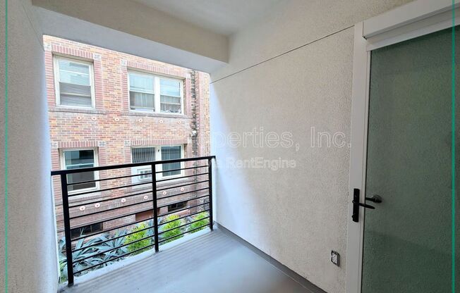 1 bed, 1 bath, 607 sqft, $2,350, Unit 602