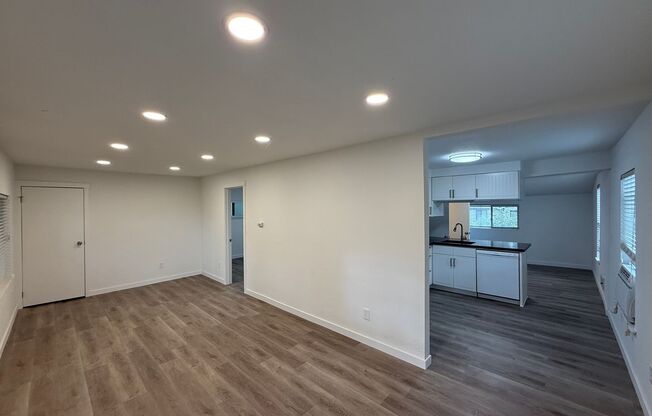 Spacious 3BR + Loft | 2.5BA | Large Yard | West Seattle Living