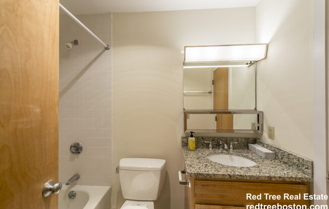 1079 Commonwealth Ave