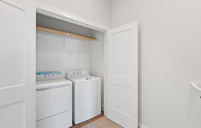 2 beds, 2.5 baths, 1,146 sqft, $2,995, Unit 7828-102