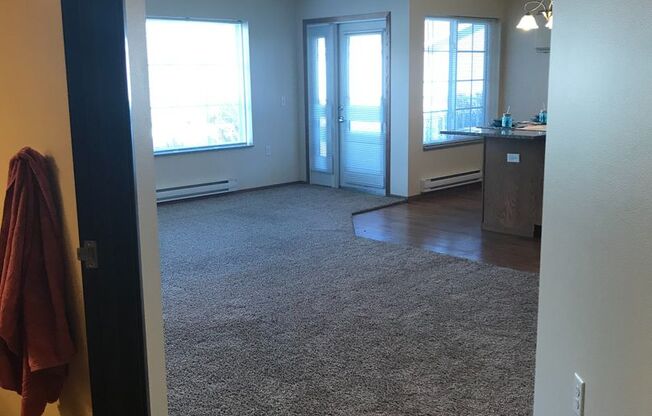 2 beds, 2 baths, 1,039 sqft, $1,595, Unit 2300