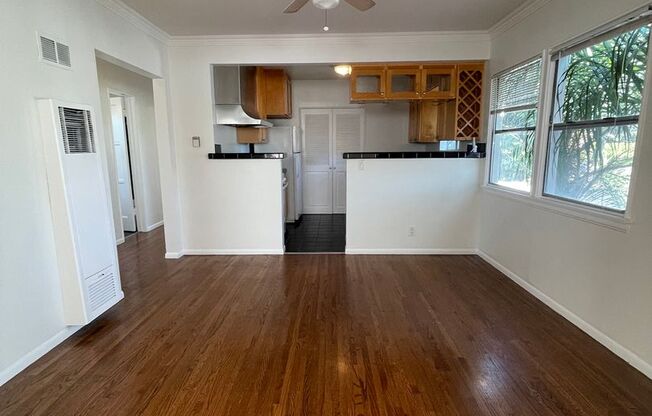 3 beds, 2 baths, 1,290 sqft, $4,995, Unit 1003-C