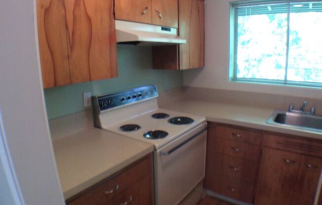 2 beds, 1 bath, 740 sqft, $1,600, Unit 315