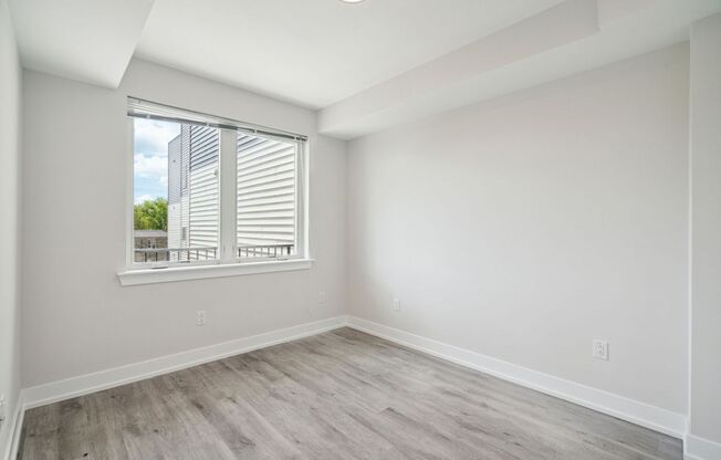 1 bed, 1 bath, 597 sqft, $1,650, Unit D02