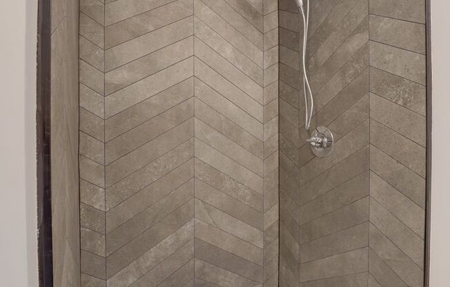 1 bed, 1 bath, 390 sqft, $2,195, Unit 105