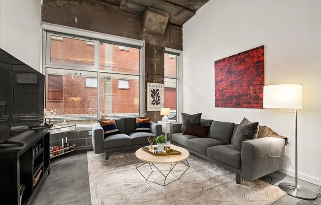 Studio, 1 bath, 600 sqft, $1,895, Unit 208