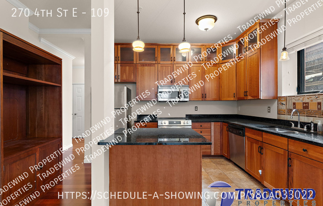 270 4th St E Unit 307