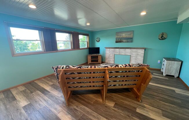 Furnished 1 Bedroom, 1 Bath including all utilities