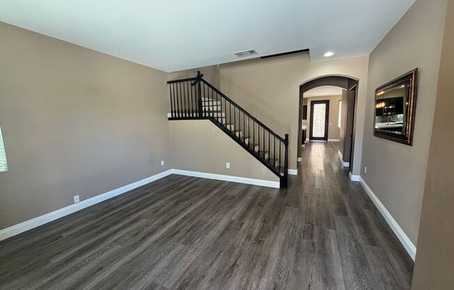 Stunning 3-Bedroom Home with Resort-Style Amenities in Tesoro Del Valle!