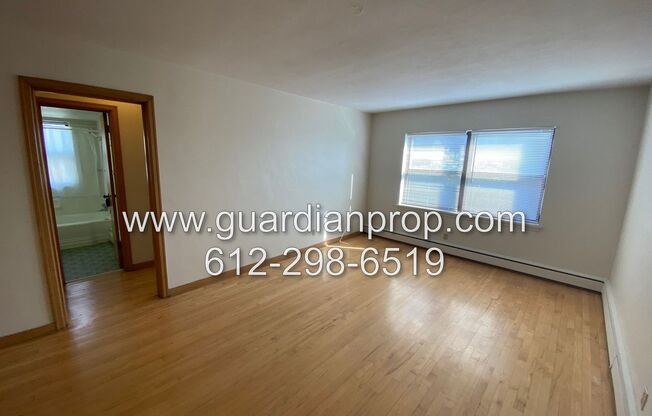 903 St. Clair Ave