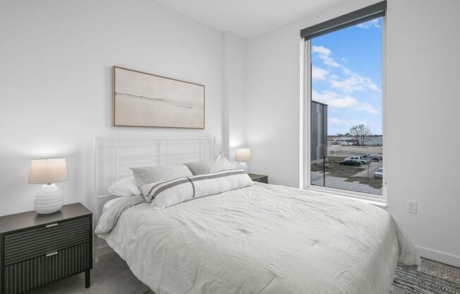 2 beds, 1 bath, 881 sqft, $1,900, Unit 220