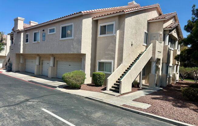 2 beds, 2 baths, $1,650, Unit UNIT 2011