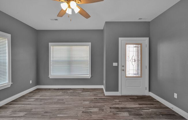 Brand New 2-Bed/3-Bath Townhouse in Joplin! RENT-$1295/DEPOSIT-$1,295