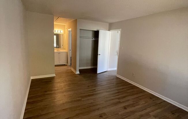 1 bed, 1 bath, 576 sqft, $1,075, Unit 2906 Sugarwood Pl Apt A