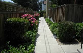 G3 | 2006 Klamath Avenue