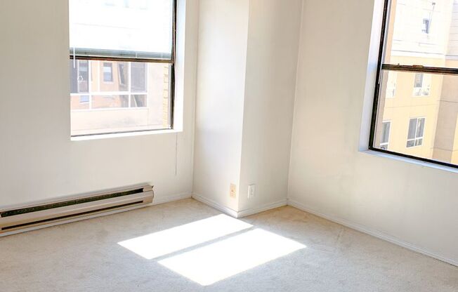 1 bed, 1 bath, 586 sqft, $1,595, Unit 419