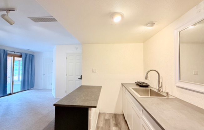 301 W MANGRUM DR