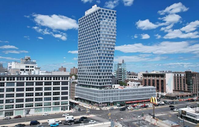 2 beds, 1 bath, $5,495, Unit 24D