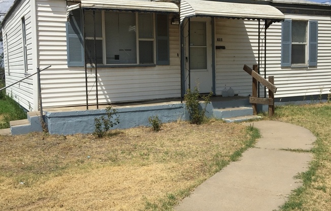 3 beds, 2 baths, $995