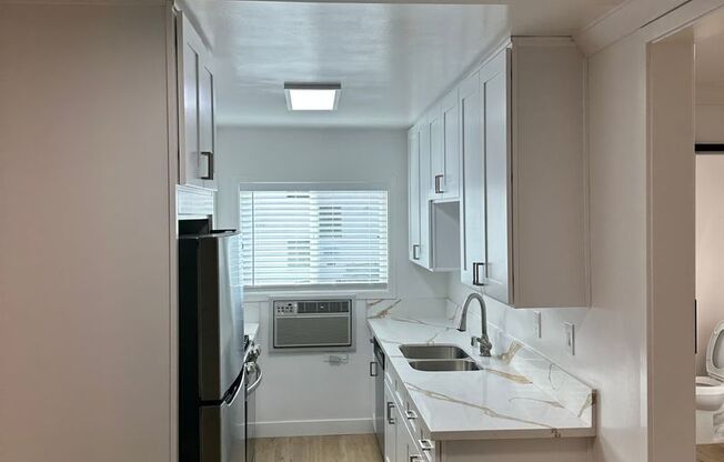 Studio, 1 bath, 620 sqft, $1,995, Unit 331