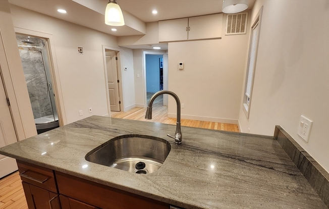 2 beds, 2 baths, 950 sqft, $2,950, Unit 2