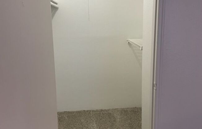 2 beds, 2 baths, 1,038 sqft, $1,085, Unit 2801