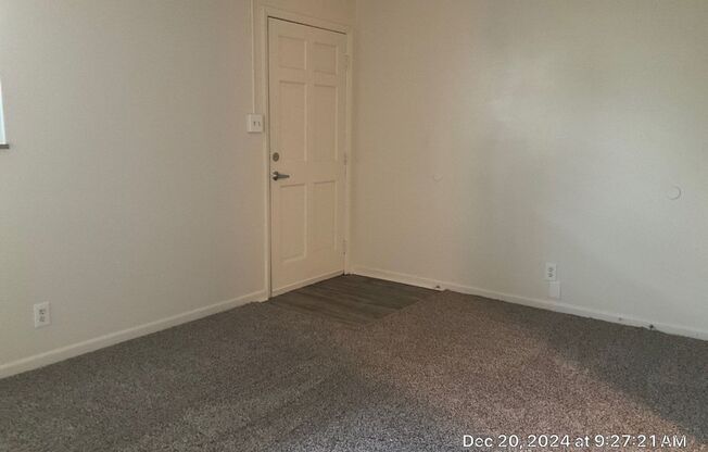 1 bed, 1 bath, 490 sqft, $895, Unit 04227-08