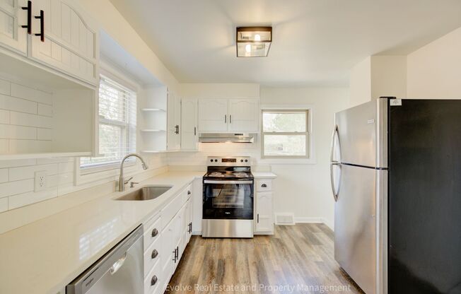 Evolve Real Estate: Welcome to This Spacious 5 Beds/2 Baths Single Family Residence With Great Layout!