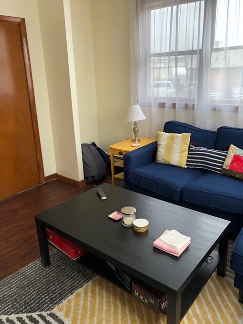 2 beds, 1 bath, 918 sqft, $2,350, Unit 1