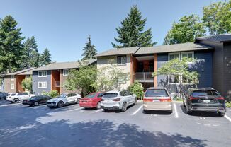 Downtown Bellevue 2BR 1BA Condo-Just Blocks from Center of City!!