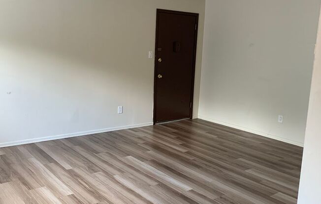 1 bed, 1 bath, 690 sqft, $1,125, Unit 1250 Highfield Ct. #201