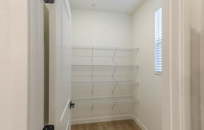 3 beds, 3.5 baths, $2,650