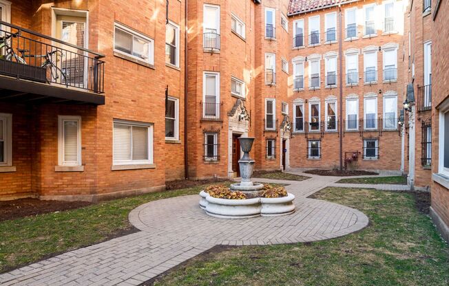 1 bed, 1 bath, 750 sqft, $1,650, Unit 6581-2